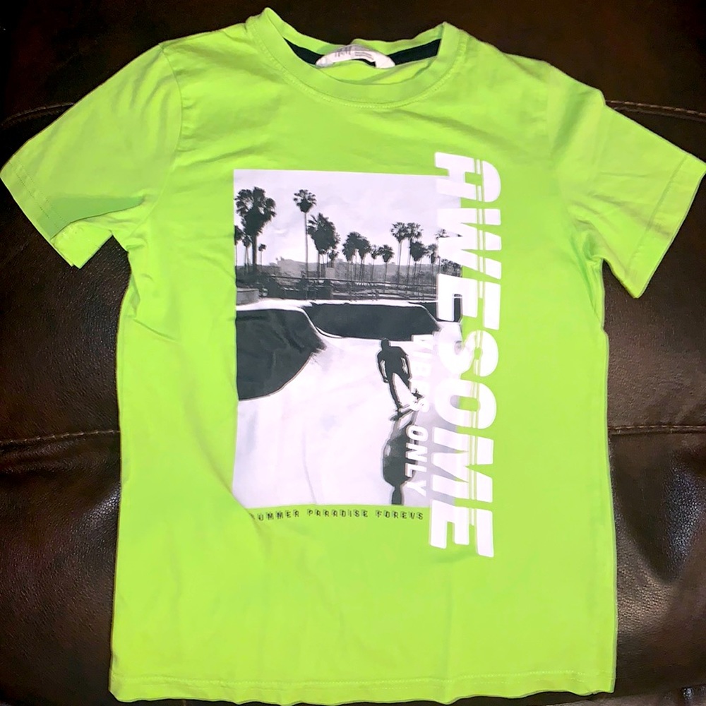 H&M t-shirt 8-10Y